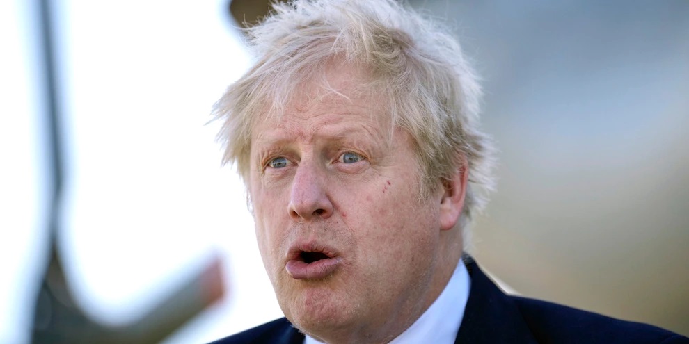 Regno Unito: stretta sull’immigrazione. Johnson: “I richiedenti asilo arrivati illegalmente saranno trasferiti in Ruanda”