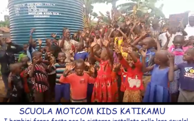 Uganda: Una nuova cisterna arriva a scuola…